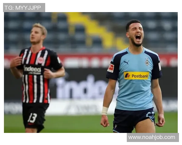 西甲激战：里昂绝杀拜仁引发争议判罚全场沸腾