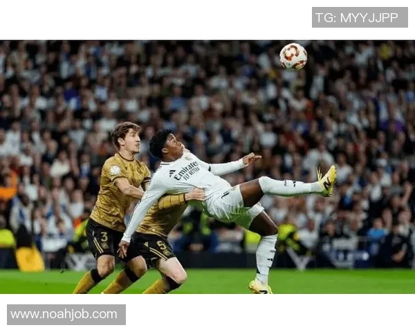 西甲焦点战利物浦与里昂战平一触即发全场气氛紧张